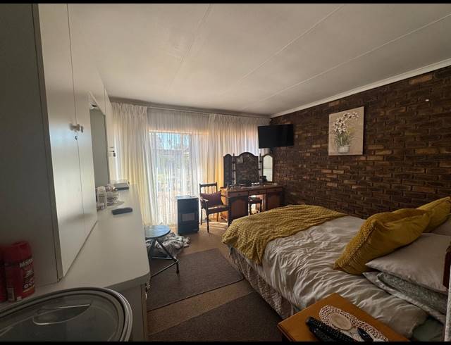 3 BEDROOM HOUSE FOR SALE IN SUNAIR PARK